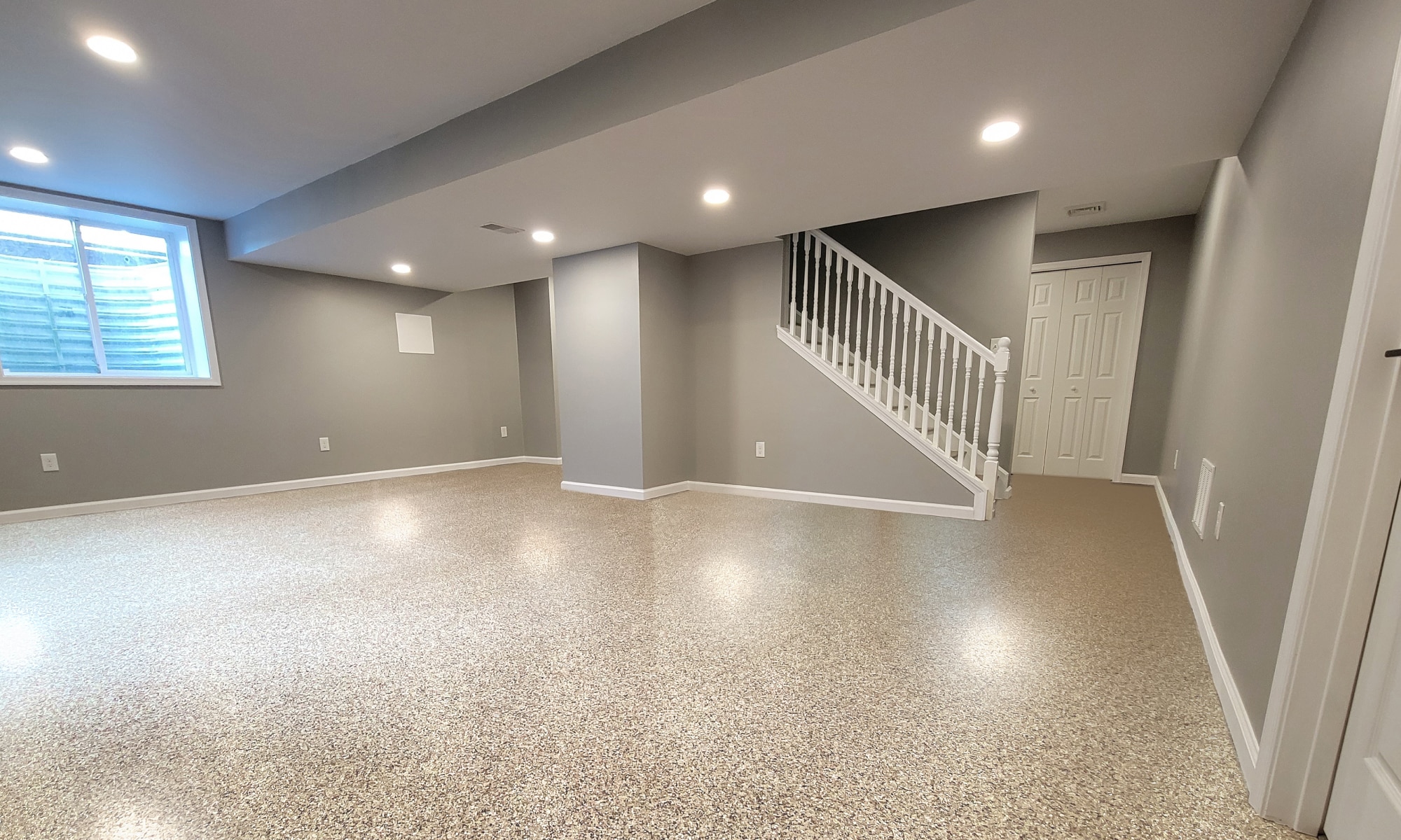 Interior basement epoxy floor coating in Camarillo, CA